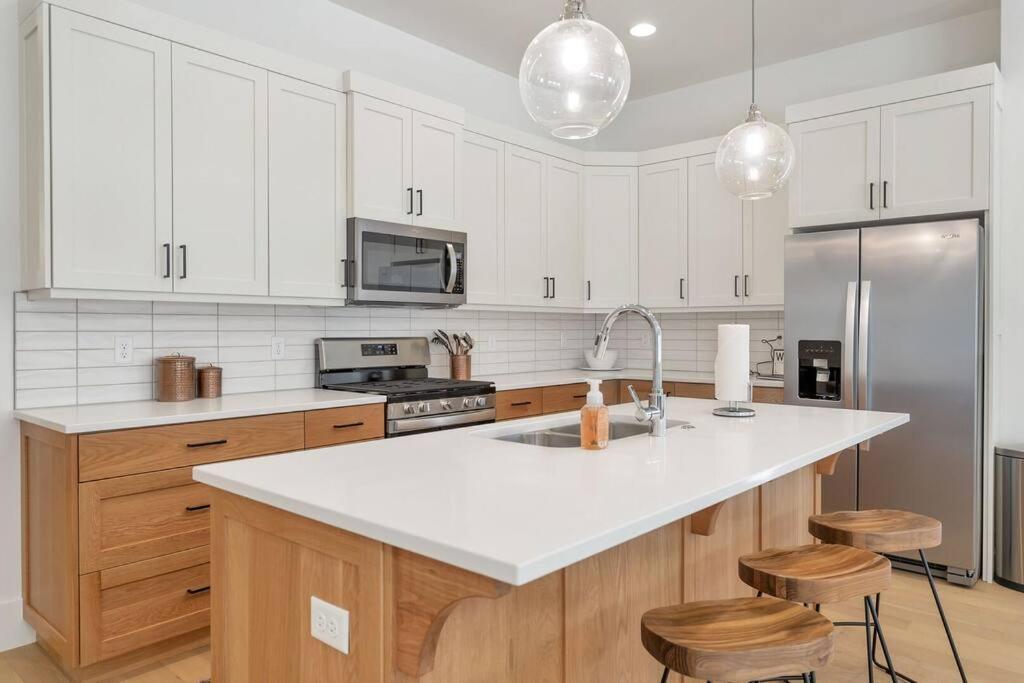 Villa #15 Pet Friendly! Year Round Heated Pool & Hot Tub! Upper Patios! سانت جورج المظهر الخارجي الصورة
